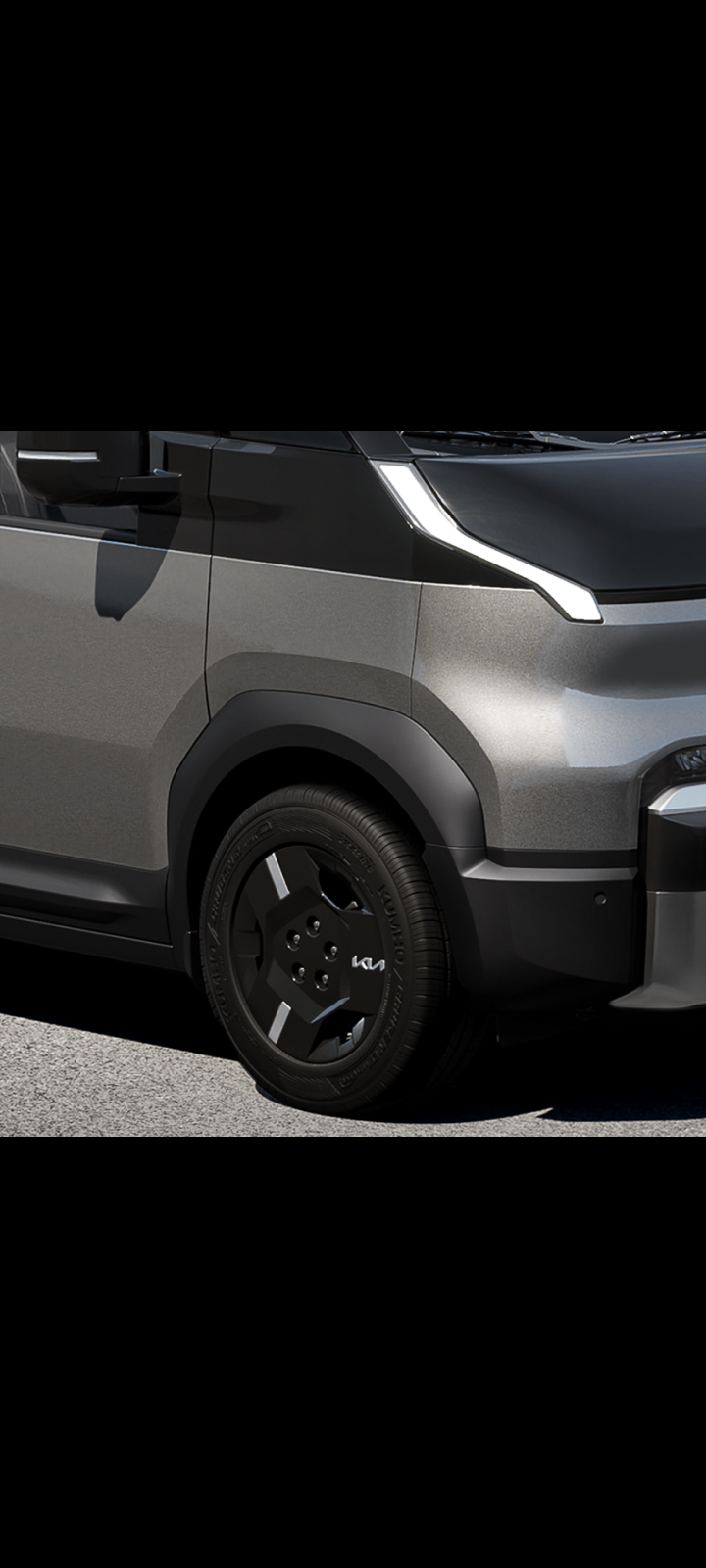 Draufsicht auf den Kia PV5 Cargo seitlicher, manuell bedienbarer Schiebetür.